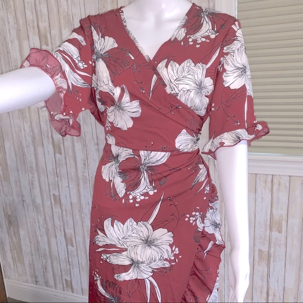Stunning Red & White Floral Wrap Dress HI/LO hem